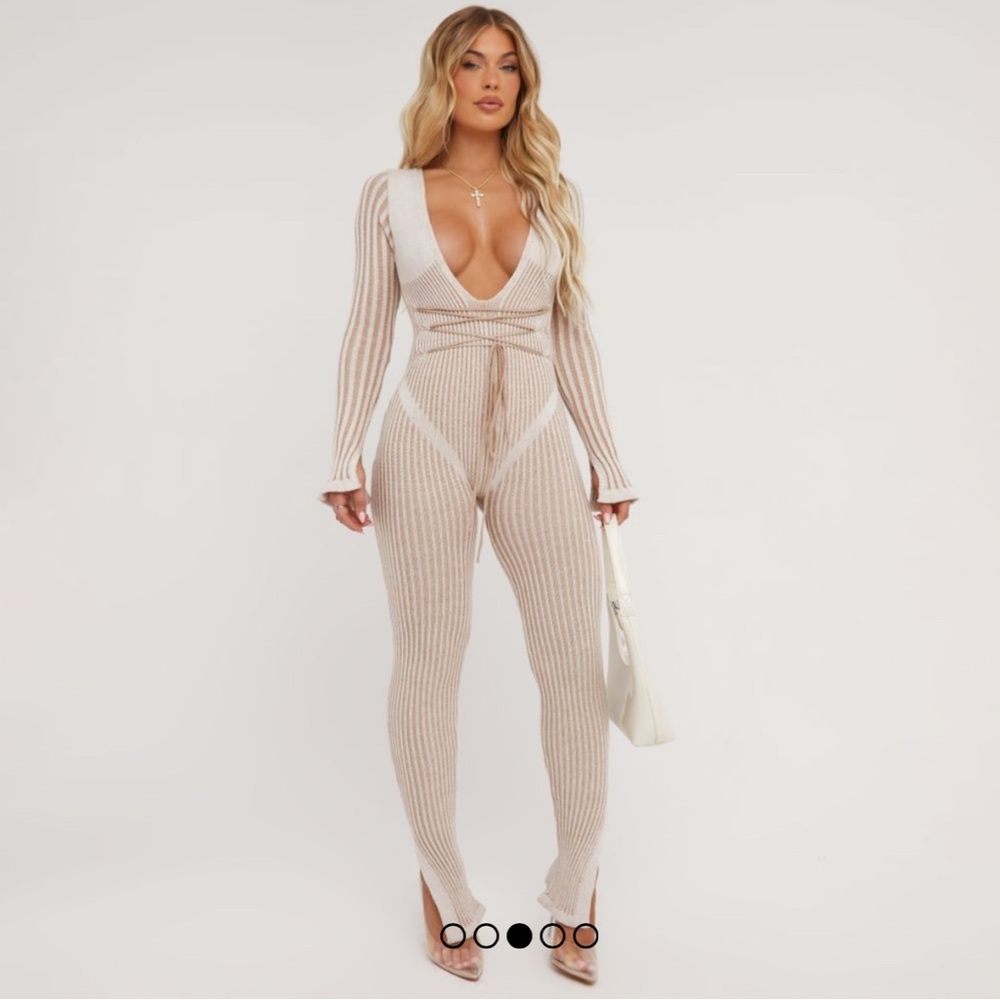LONGSLEEVE PLUNGE STRAPPY WAIST DETAIL SPLIT LEG JUMPSUIT IN CONTRAST CREAM